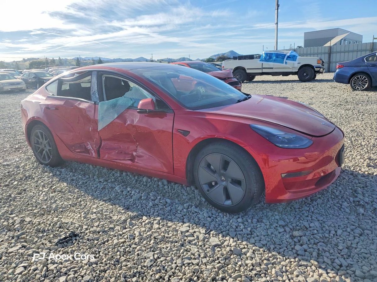 Tesla Model 3 2022