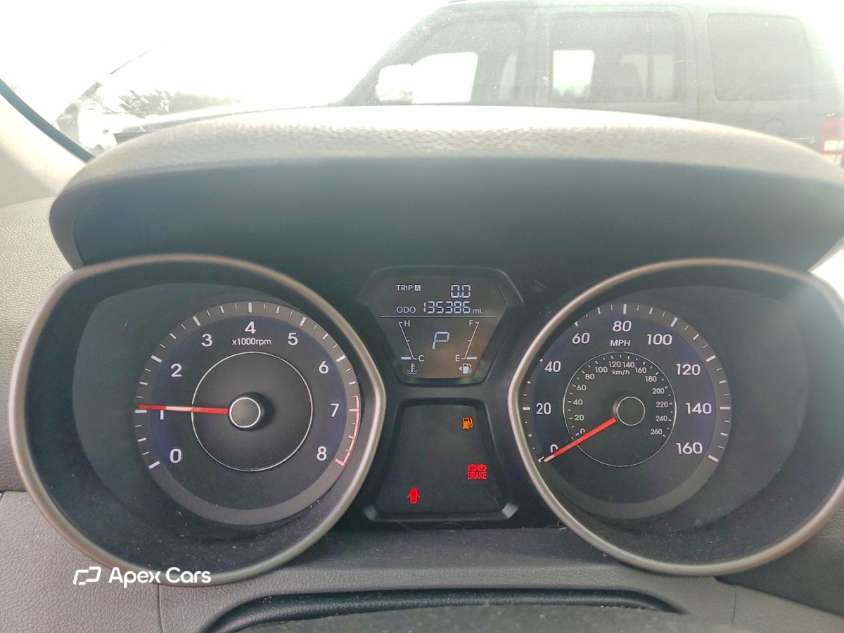 Hyundai Elantra 2013