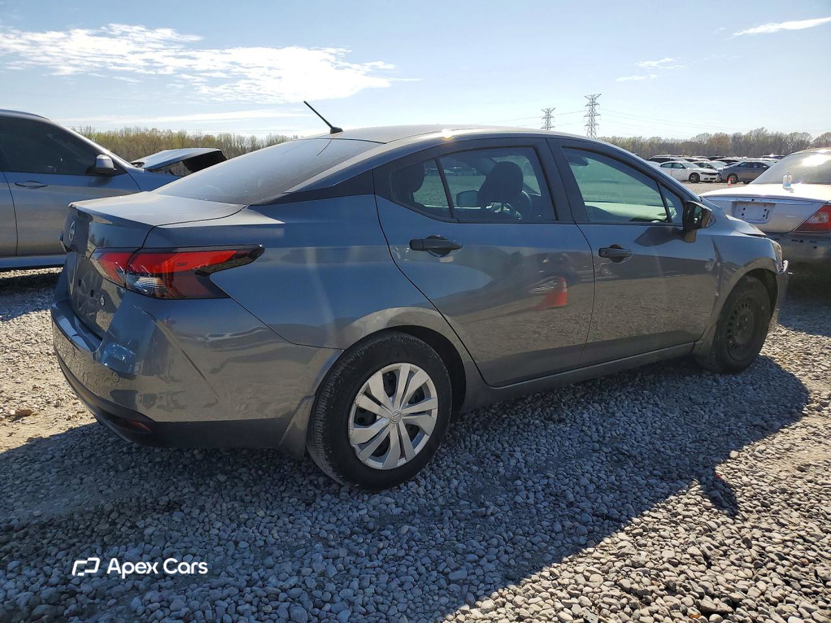 Nissan Versa 2025