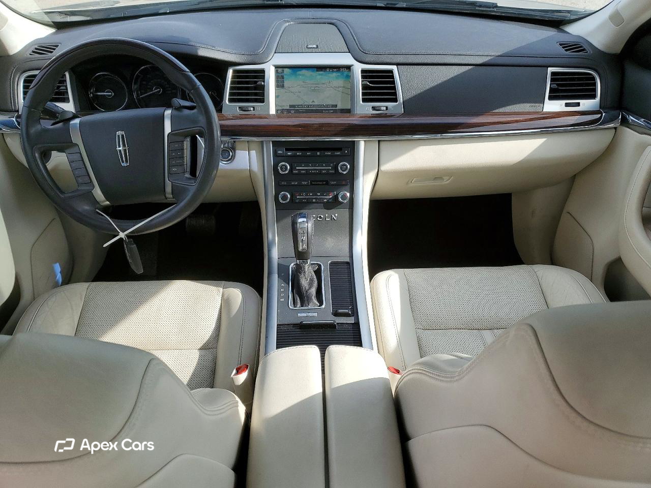 Lincoln MKS 2011