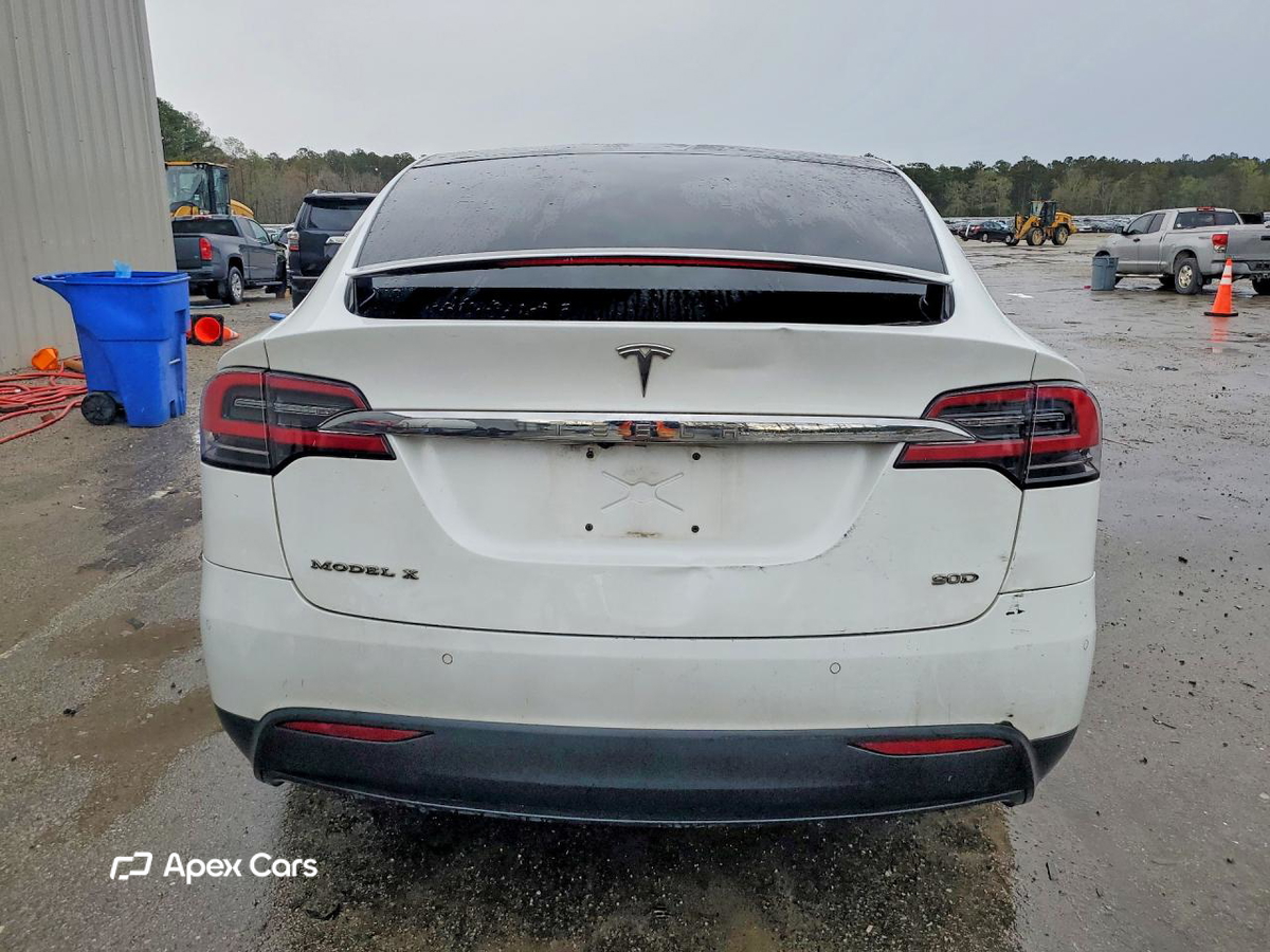 Tesla Model X 2016