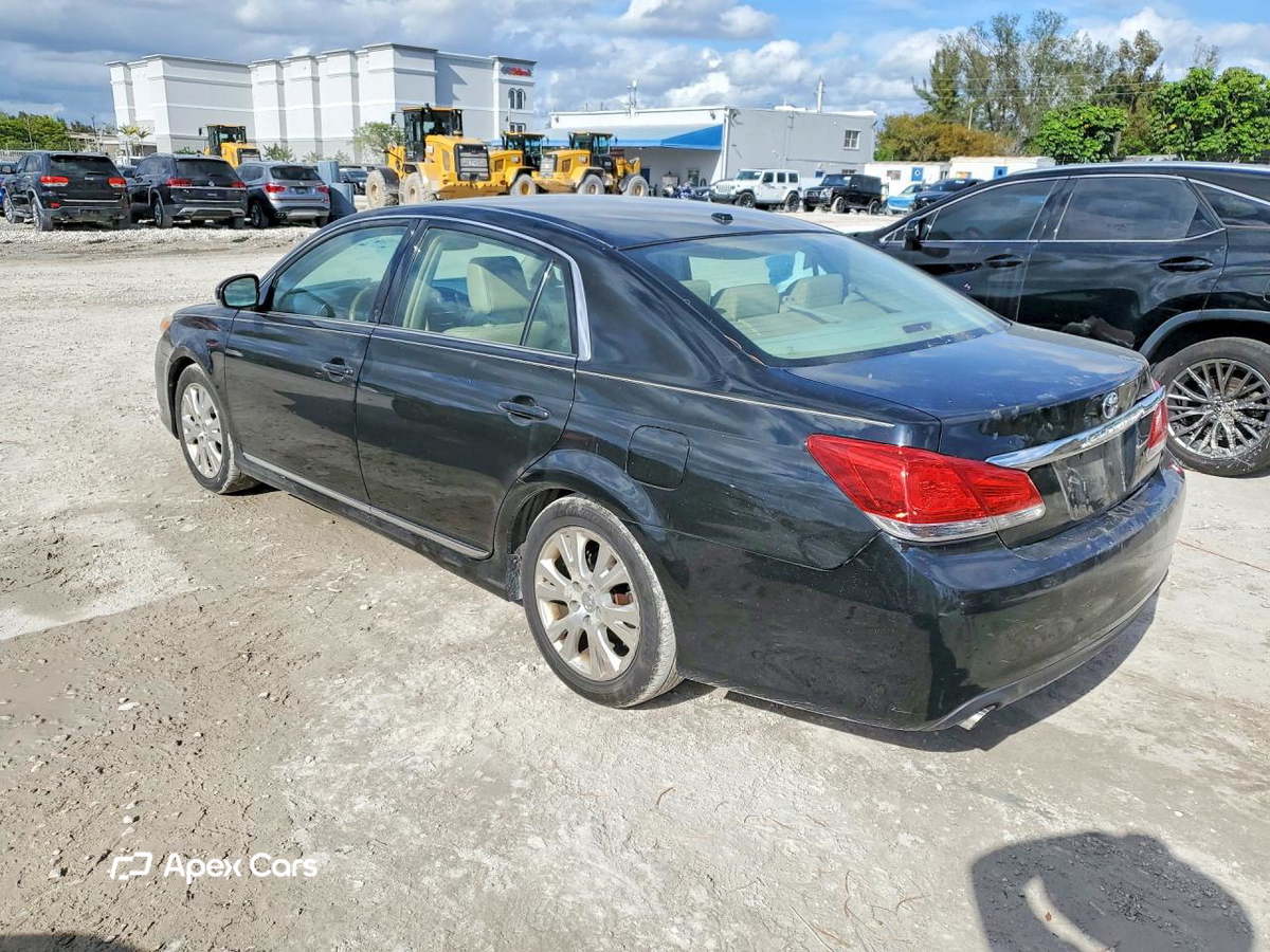 Toyota Avalon 2011