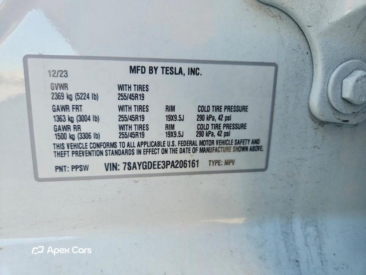 Tesla Model Y 2023