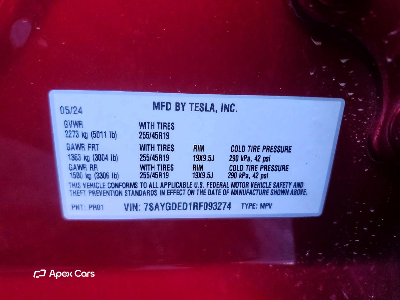 Tesla Model Y 2024