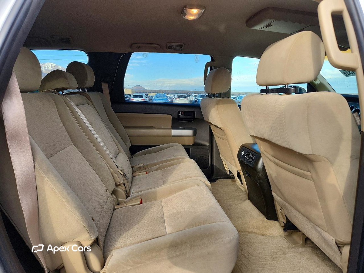 Toyota Sequoia 2008