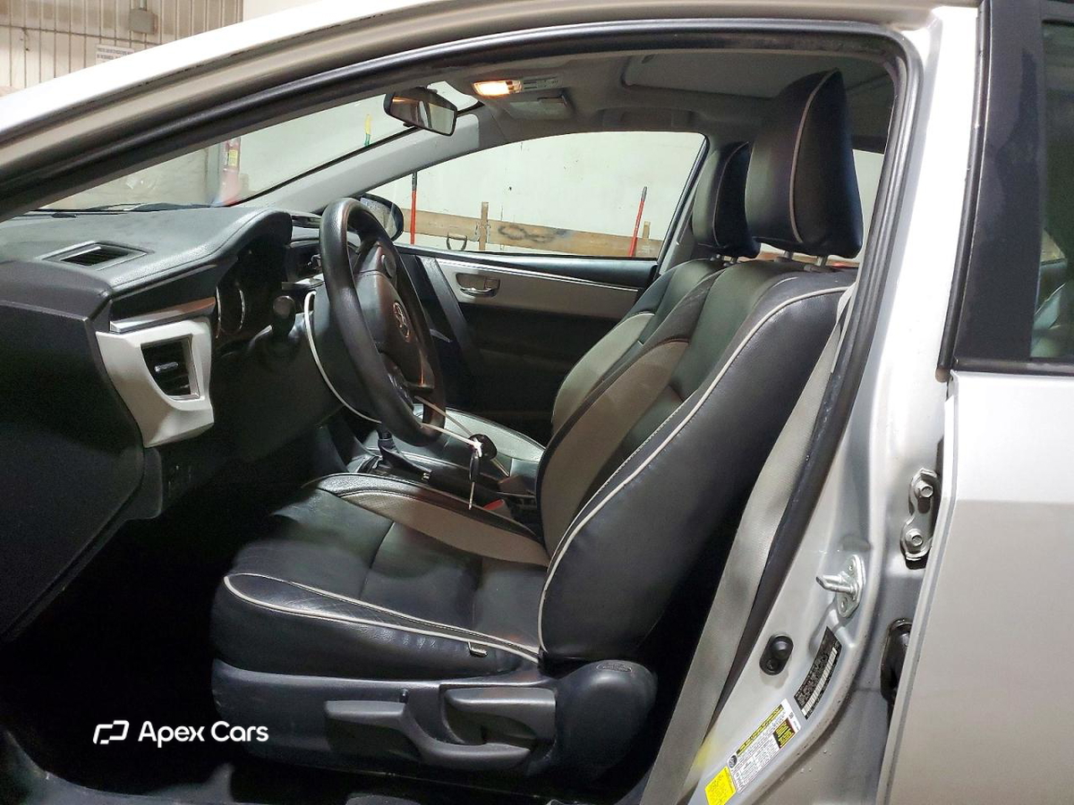 Toyota Corolla 2015