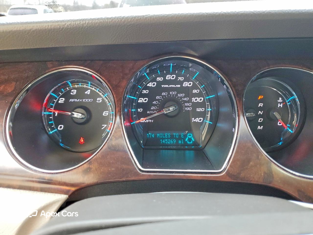 Ford Taurus 2011