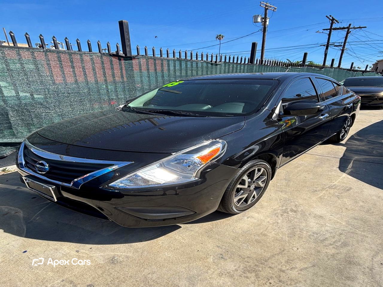 Nissan Versa 2015