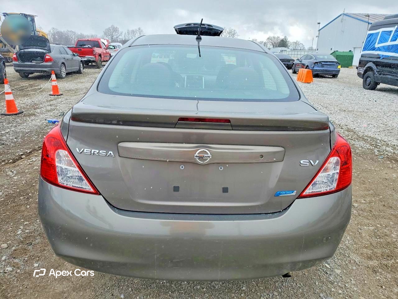 Nissan Versa 2014