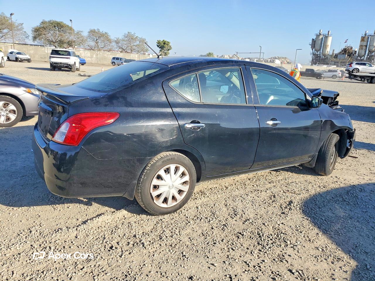 Nissan Versa 2017