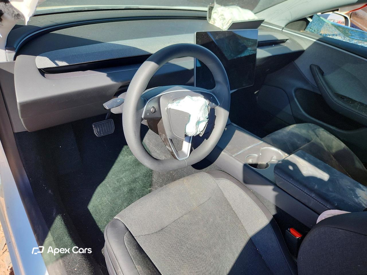 Tesla Model 3 2025