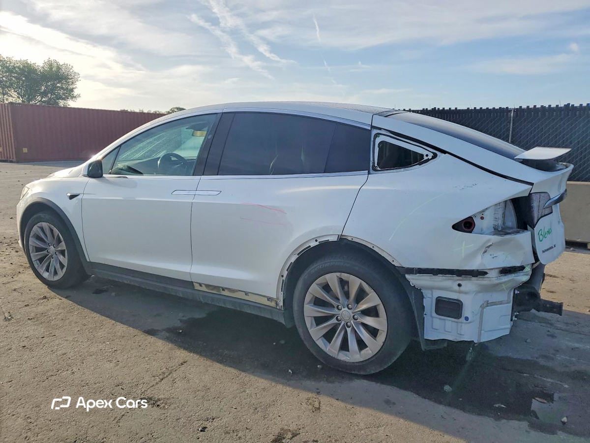 Tesla Model X 2016