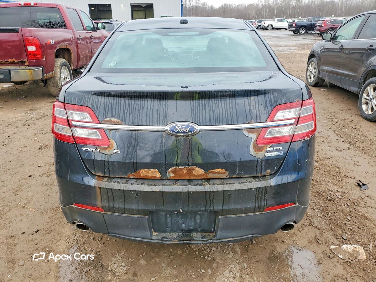 Ford Taurus 2014