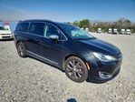 Chrysler Pacifica 2017
