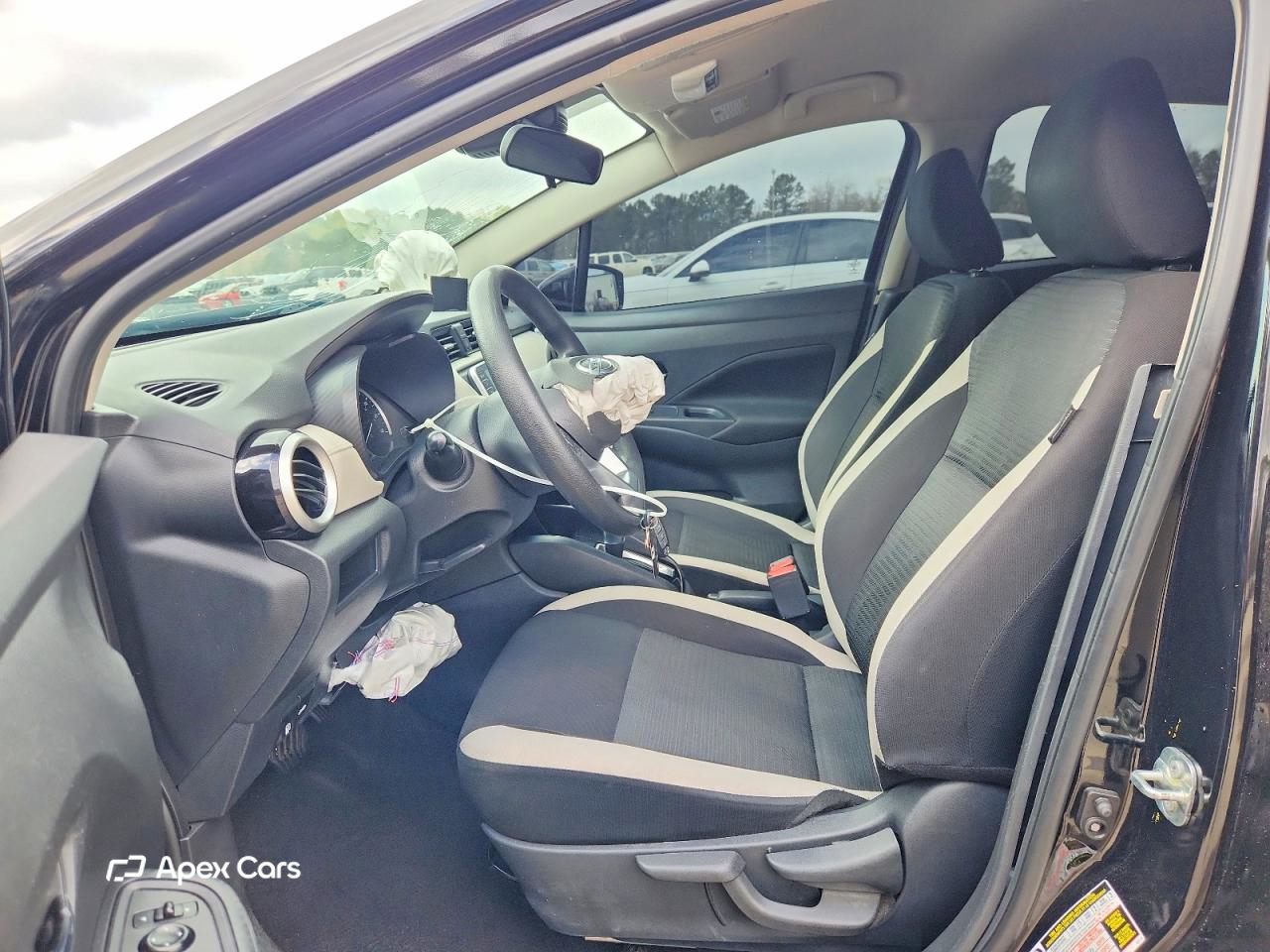 Nissan Versa 2021