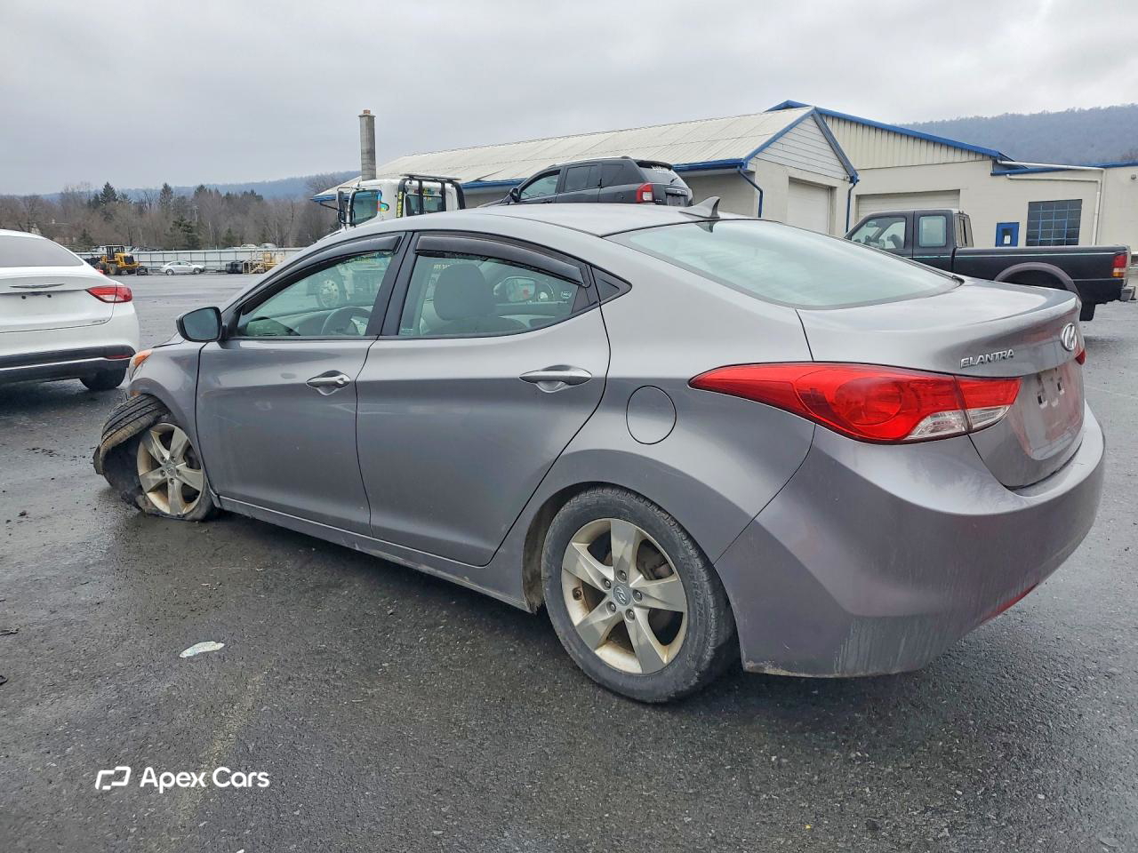 Hyundai Elantra 2012