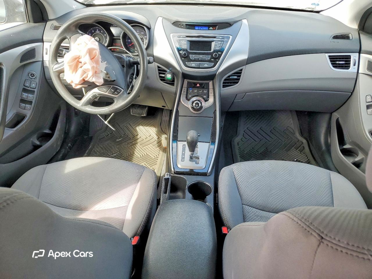 Hyundai Elantra 2013