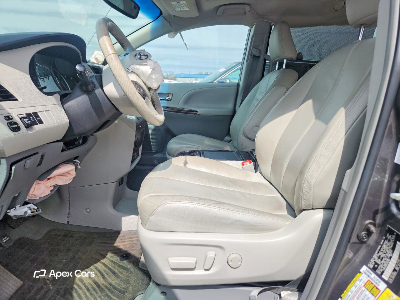 Toyota Sienna 2014