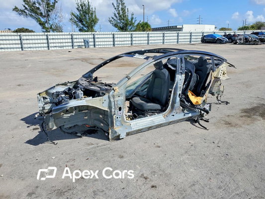 Tesla Model 3 2018 - Image 1 of 12