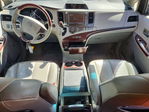 Toyota Sienna 2012