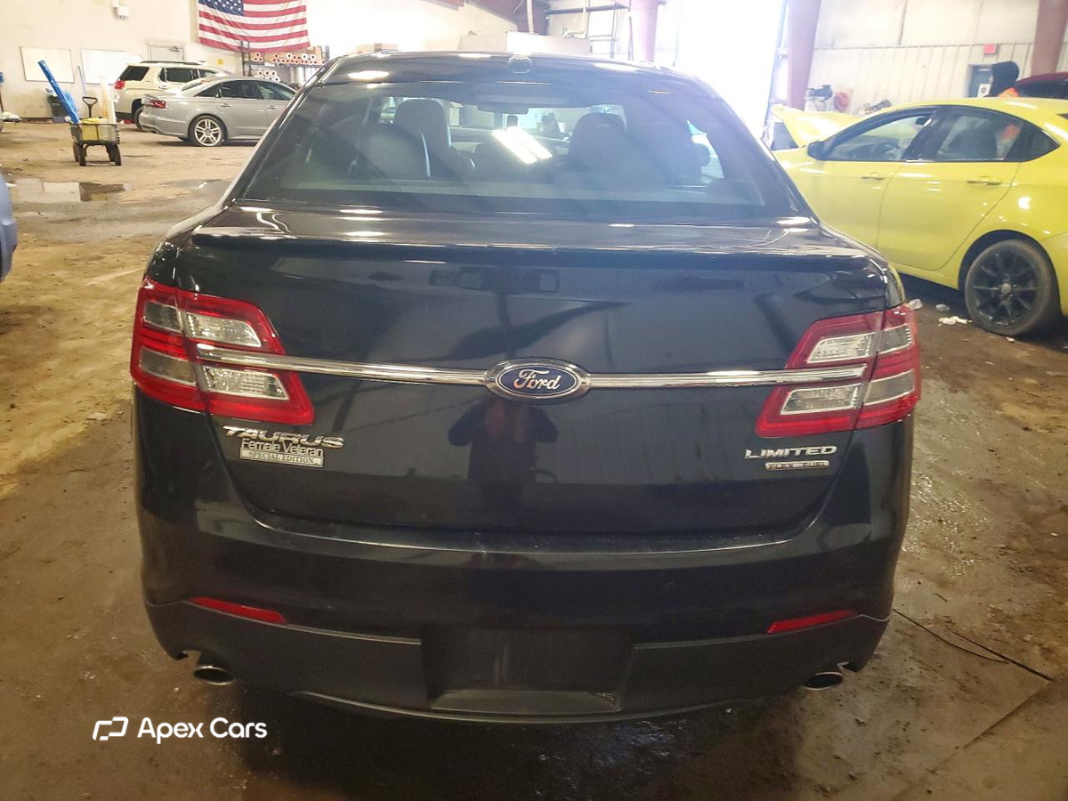 Ford Taurus 2018