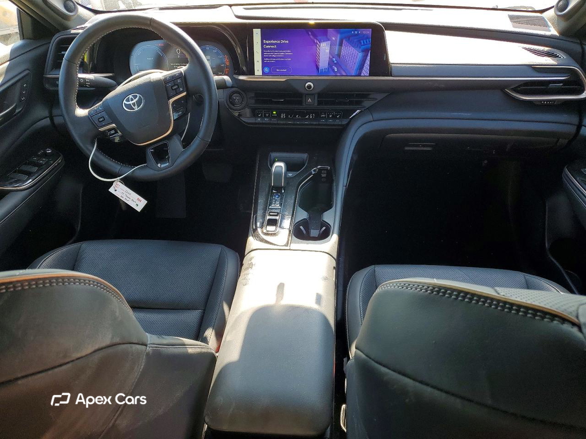 Toyota Crown 2025