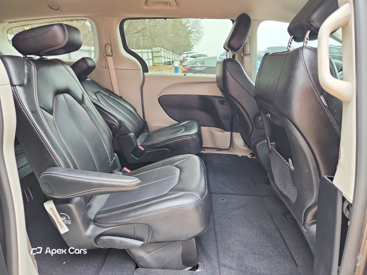 Chrysler Pacifica 2023