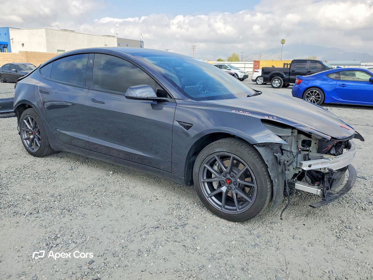 Tesla Model 3 2023