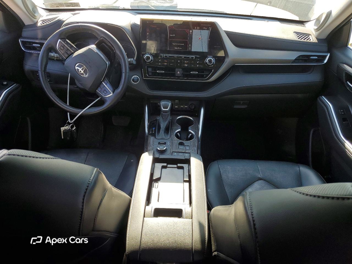 Toyota Highlander 2021