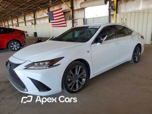 Lexus ES 2019 - Image 1 of 13