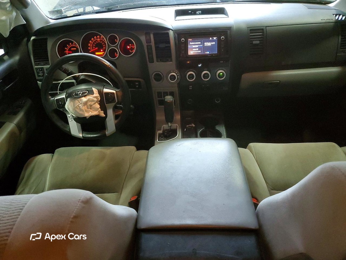 Toyota Sequoia 2016