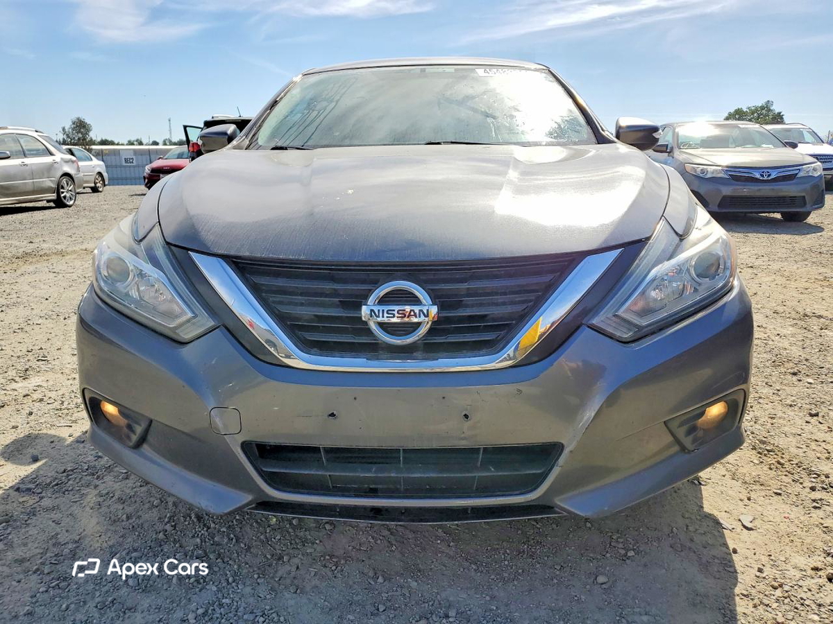 Nissan Altima 2018