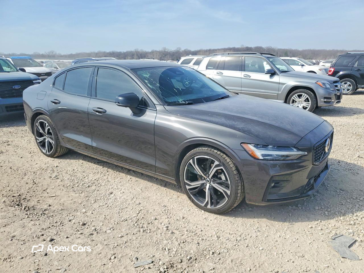 Volvo S60 2024