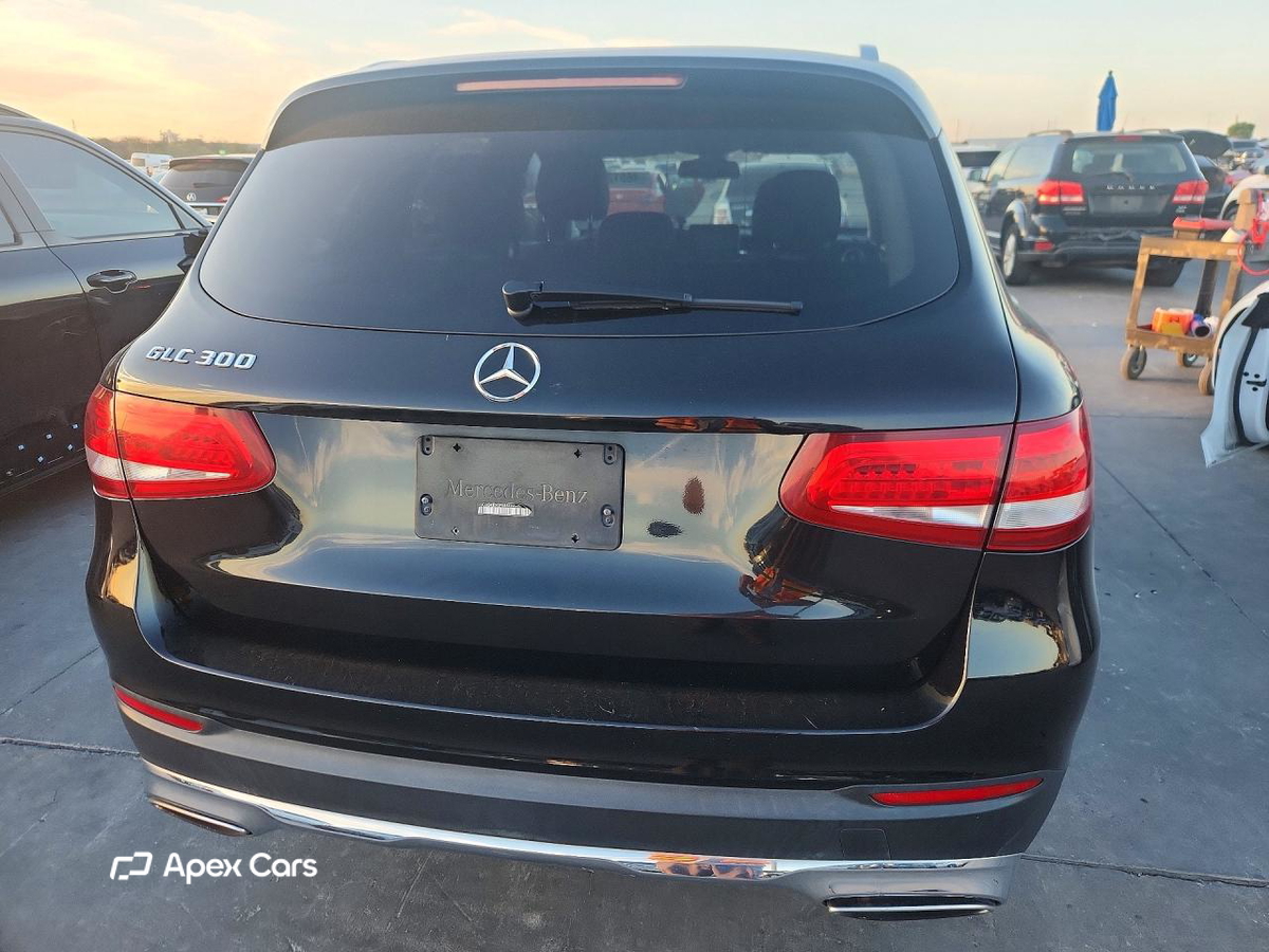 Mercedes-Benz GLC 2016