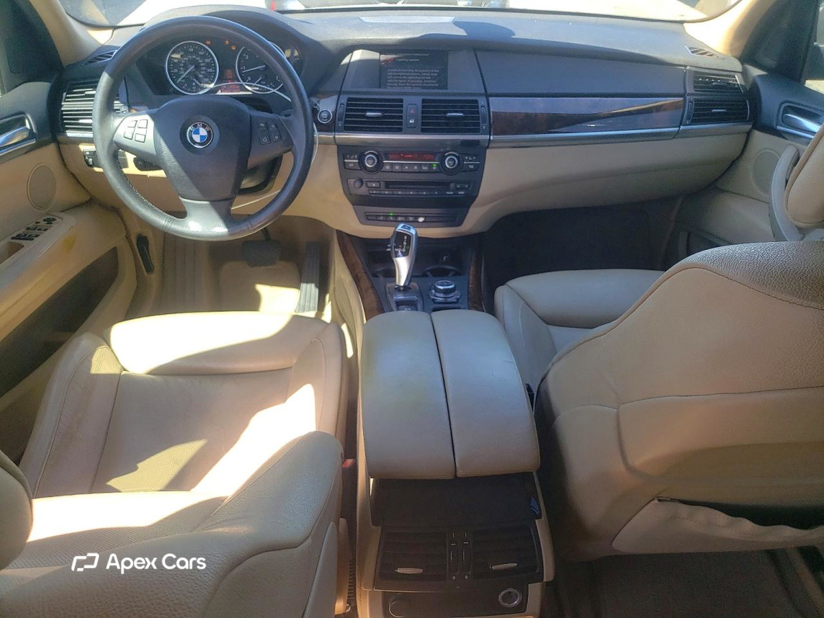 BMW X5 2011