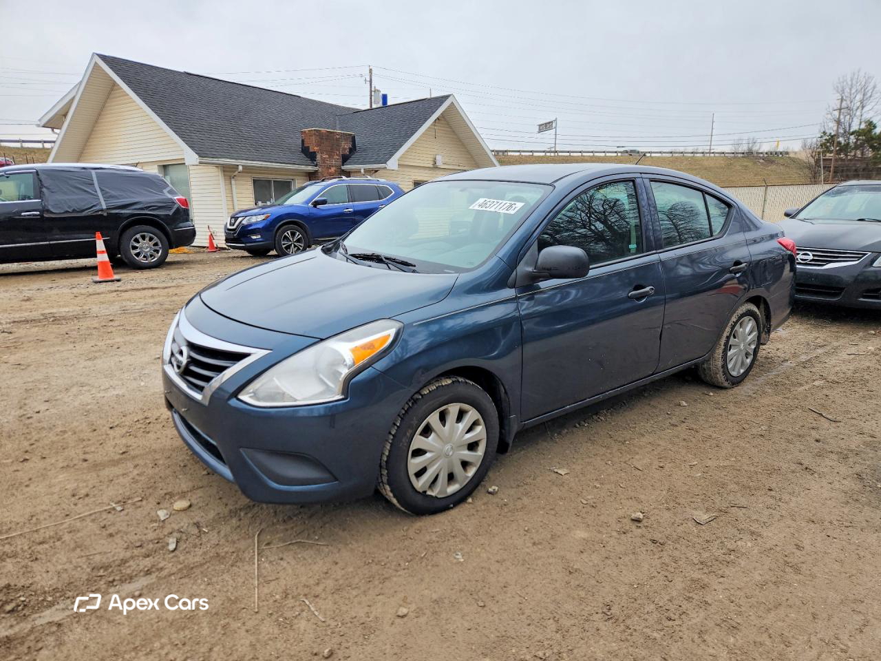 Nissan Versa 2015