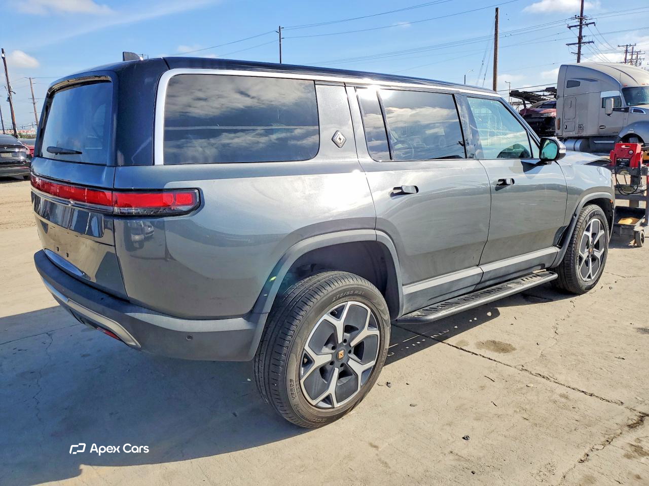 Rivian R1S 2024
