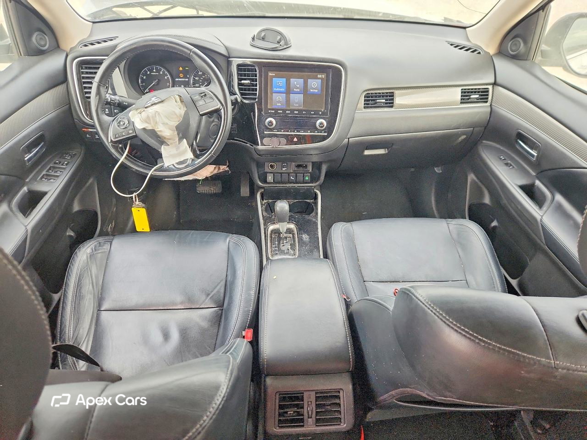 Mitsubishi Outlander 2020