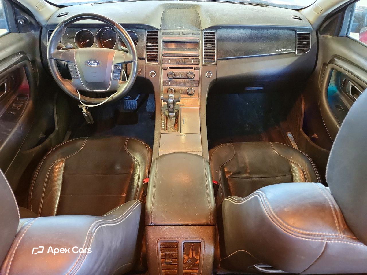 Ford Taurus 2010