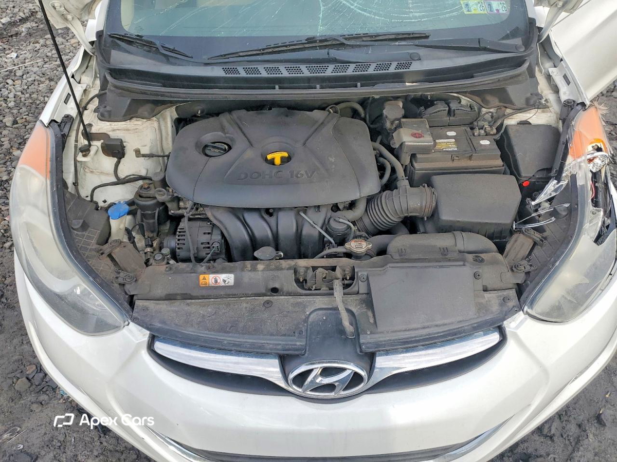 Hyundai Elantra 2013