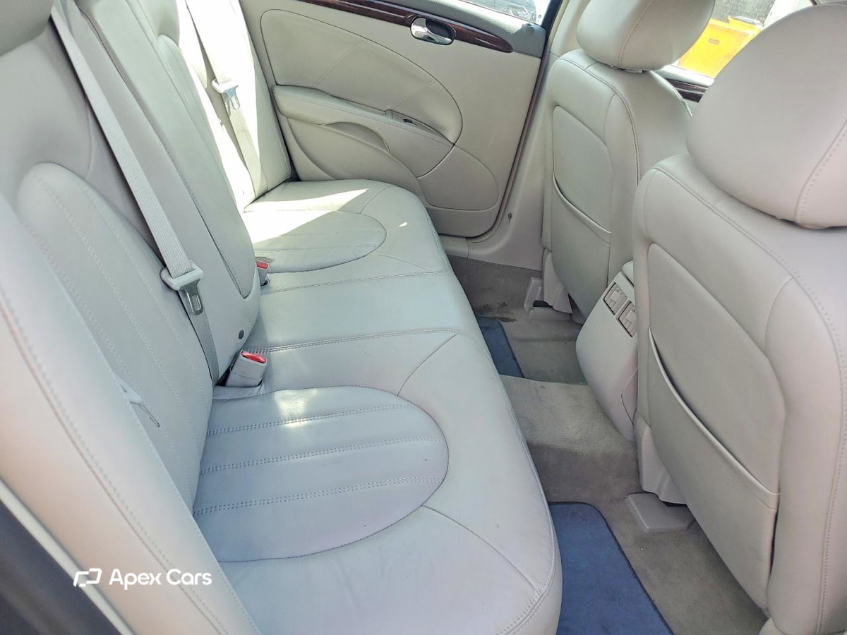 Buick Lucerne 2011