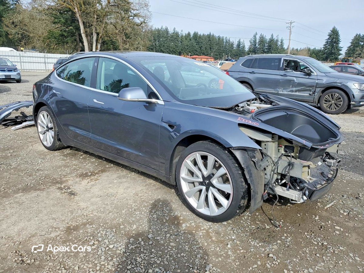 Tesla Model 3 2020
