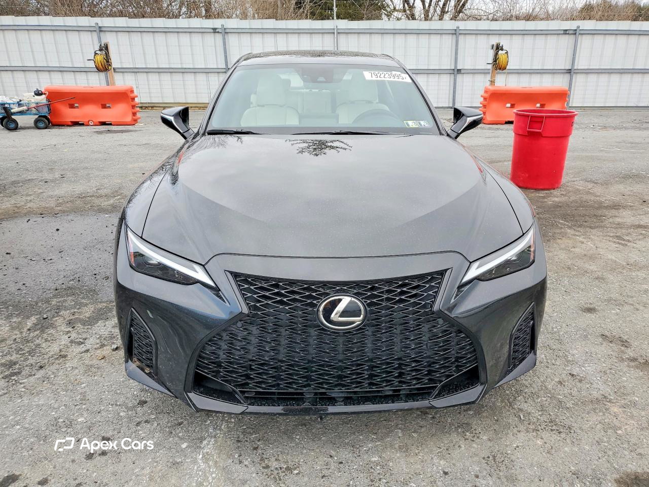 Lexus IS 2022