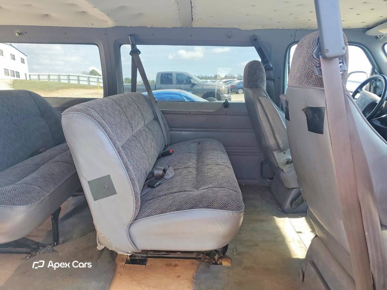 Dodge RAM Van 1998
