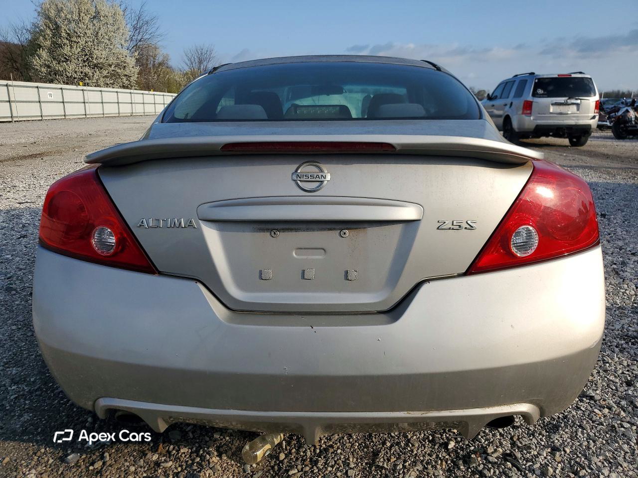 Nissan Altima 2010