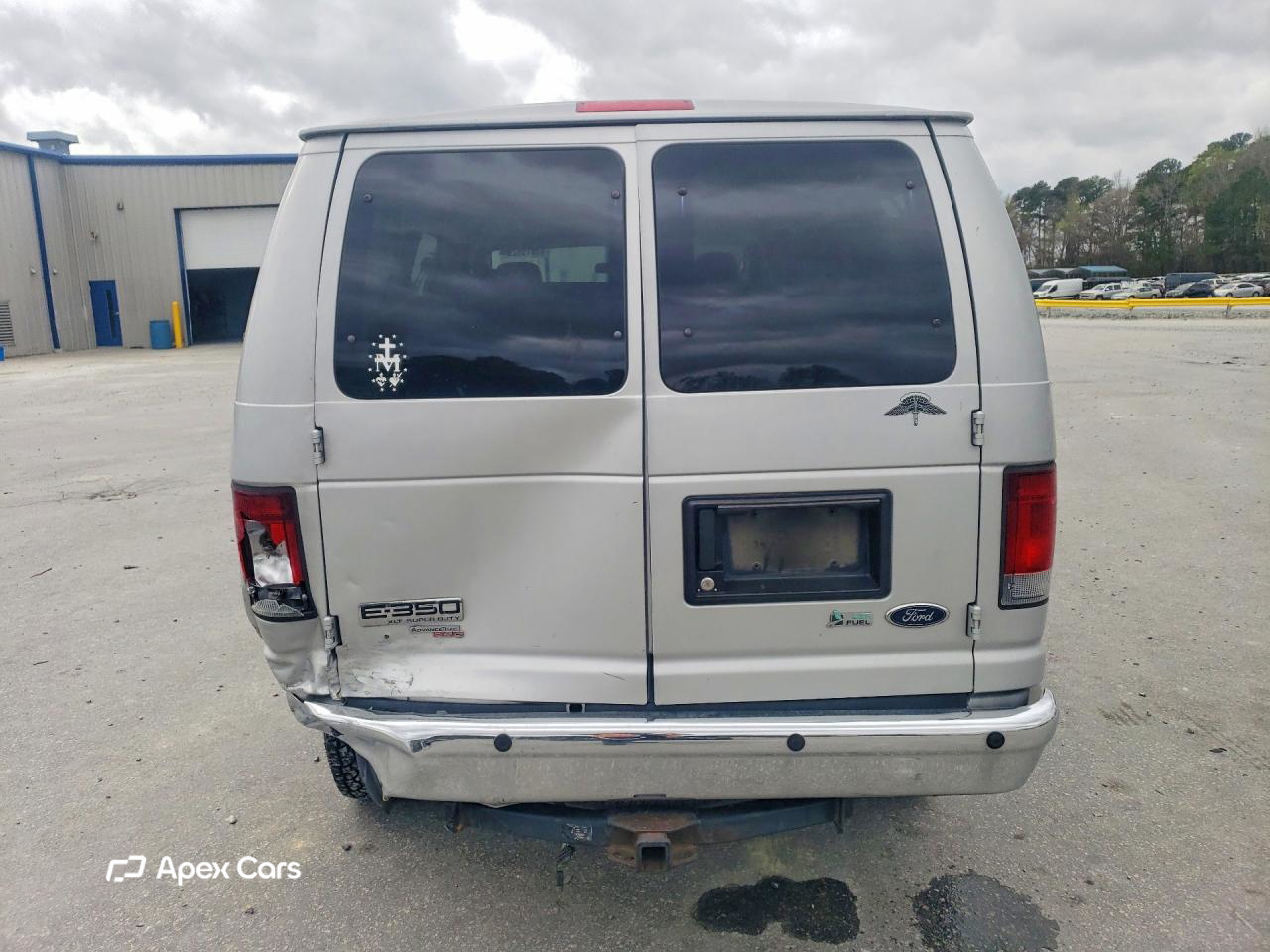Ford Econoline 2010