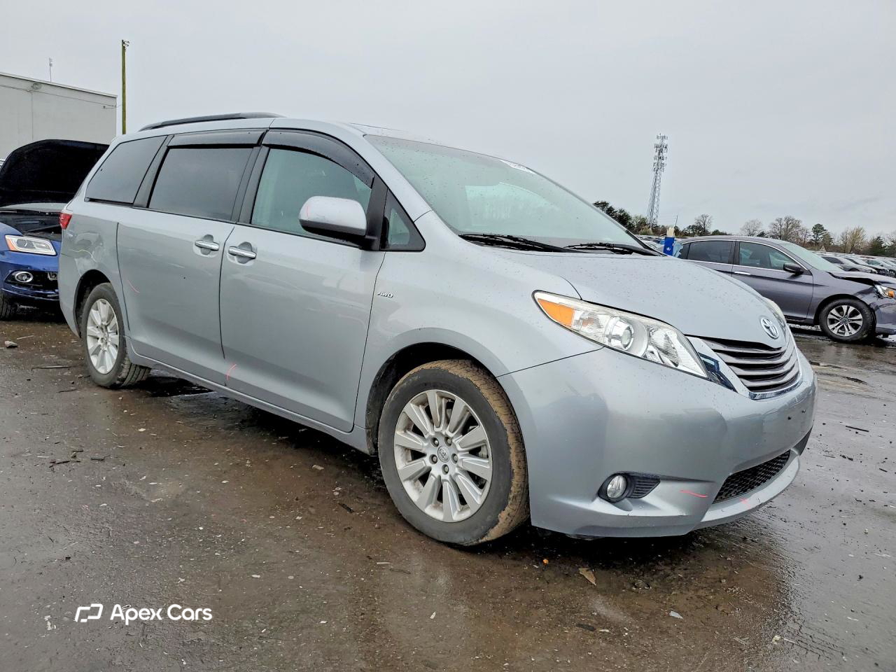 Toyota Sienna 2016