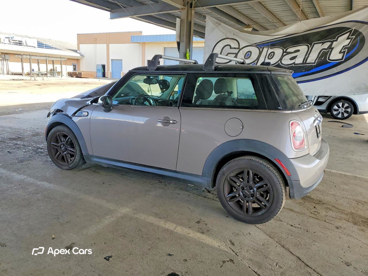 MINI Cooper 2012