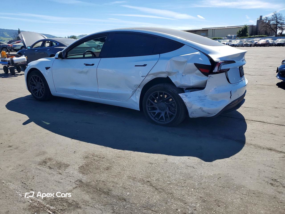 Tesla Model 3 2025