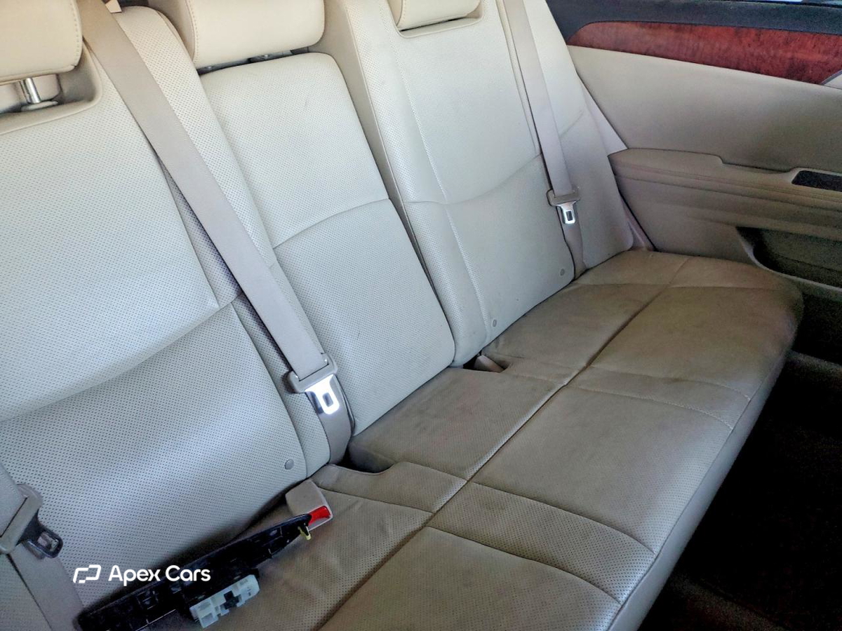 Toyota Avalon 2011